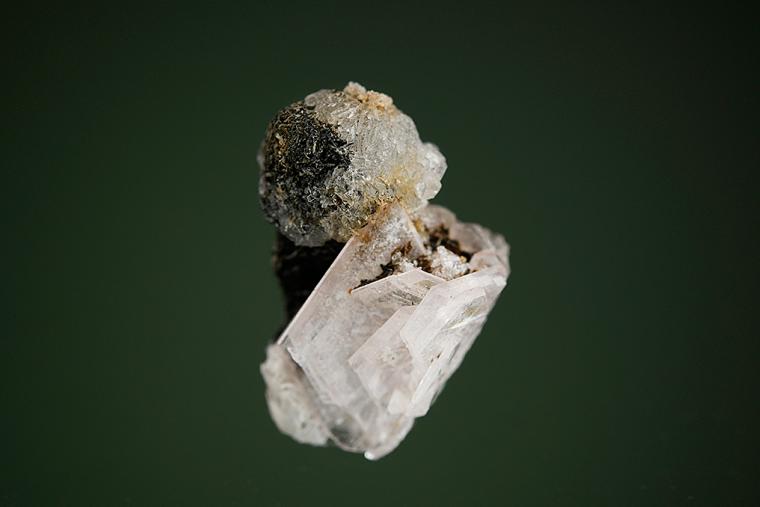 BEHOITE on ALBITE